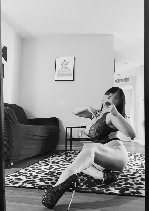 toronto-escort-FREYA