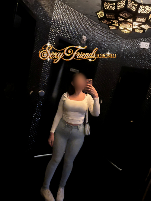 toronto-escort-SARAH LUXX 